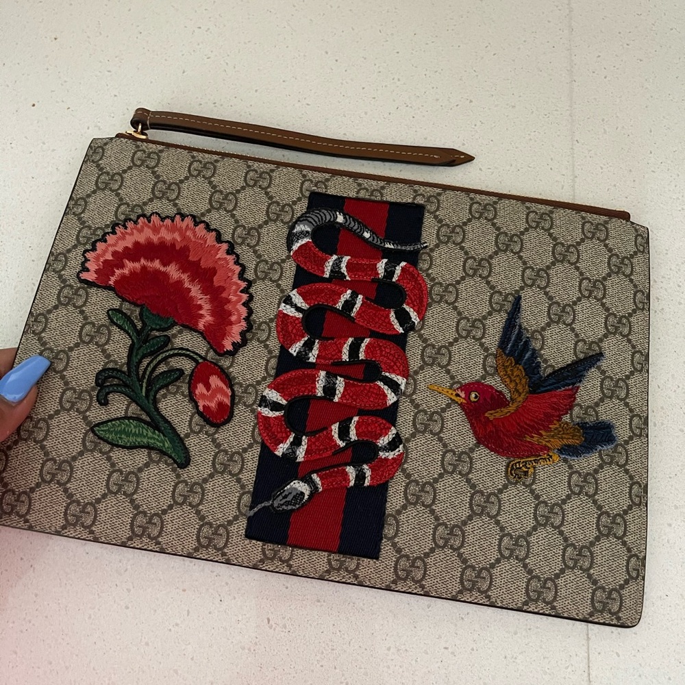 Gucci Supreme web pouch